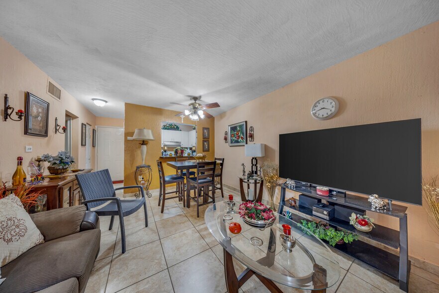 More Photos Of 980 NW 45th Ave, Miami Apartments For Sale