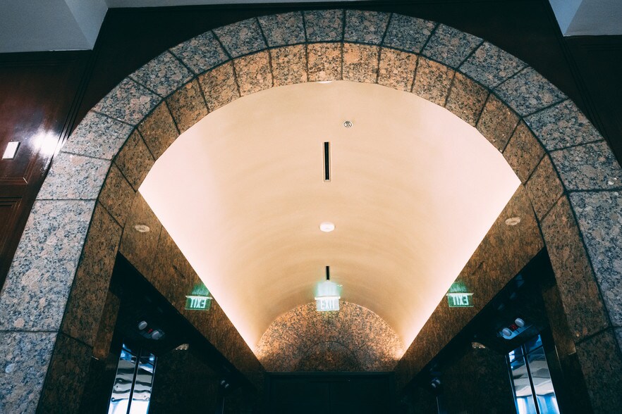 More Photos Of 4245 N Central Expy, Dallas Loft Creative Space For Lease