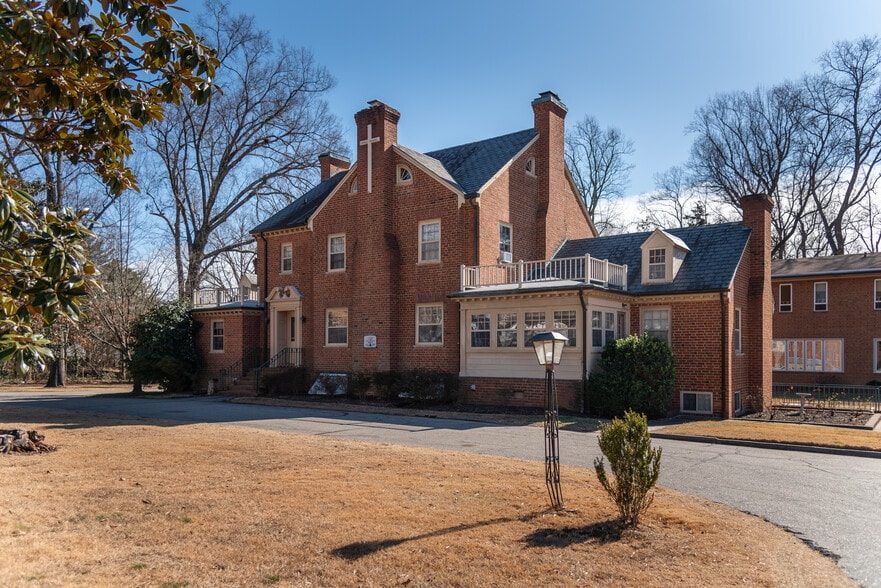 More Photos Of 1307 Lakeside Ave, Richmond Specialty For Sale
