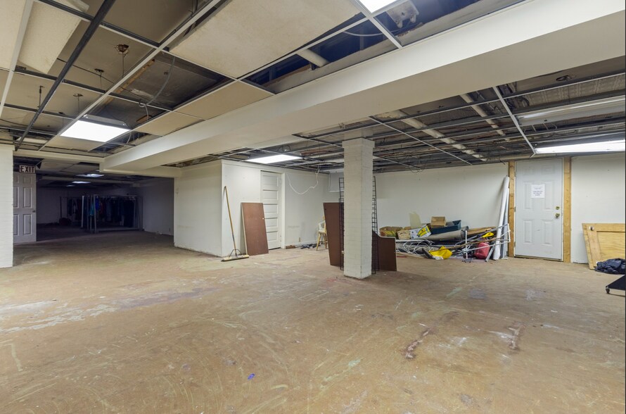 More Photos Of 30-32 S Main St, Attleboro General Retail For Lease