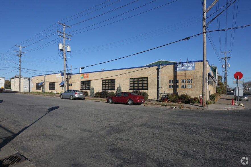 More Photos Of 2201-2207 N 2nd St, Minneapolis Light Manufacturing For Lease