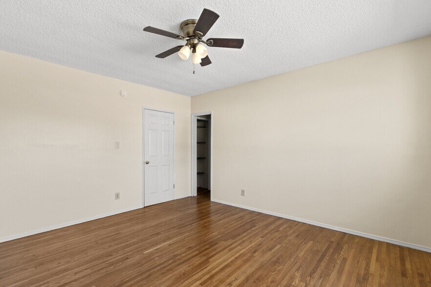 More Photos Of 3823 Wisconsin St, Los Angeles Apartments For Sale