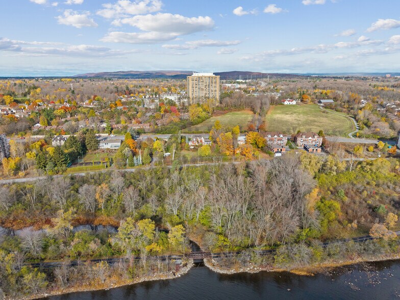 More Photos Of 691 Boul Alexandre-Taché, Gatineau Land For Sale