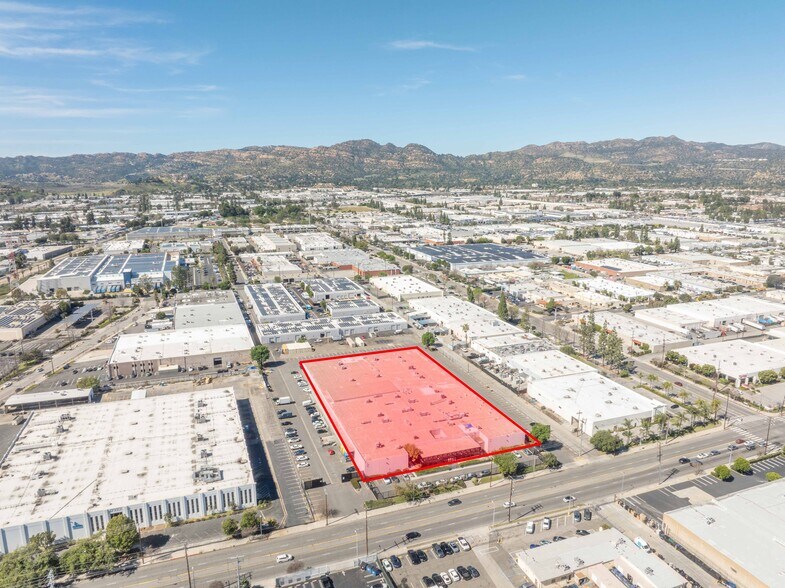 Primary Photo Of 9419 Mason Ave, Chatsworth Manufacturing For Lease