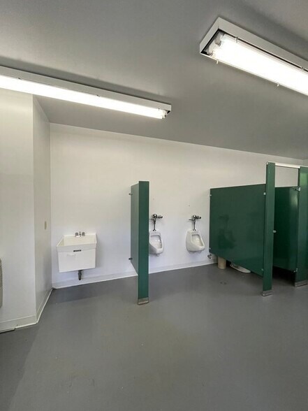 More Photos Of 1076 Roaring Brook, Conway Trailer Camper Park For Sale