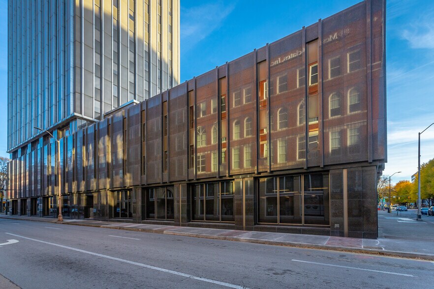 More Photos Of 701 Market St, Chattanooga Office Residential For Sale