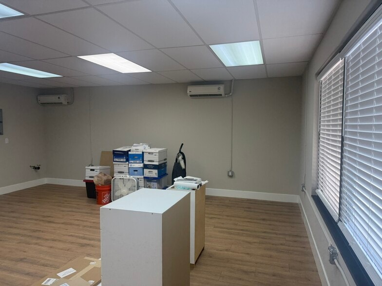 More Photos Of 817 S 1st Ave, Arcadia Storefront For Lease