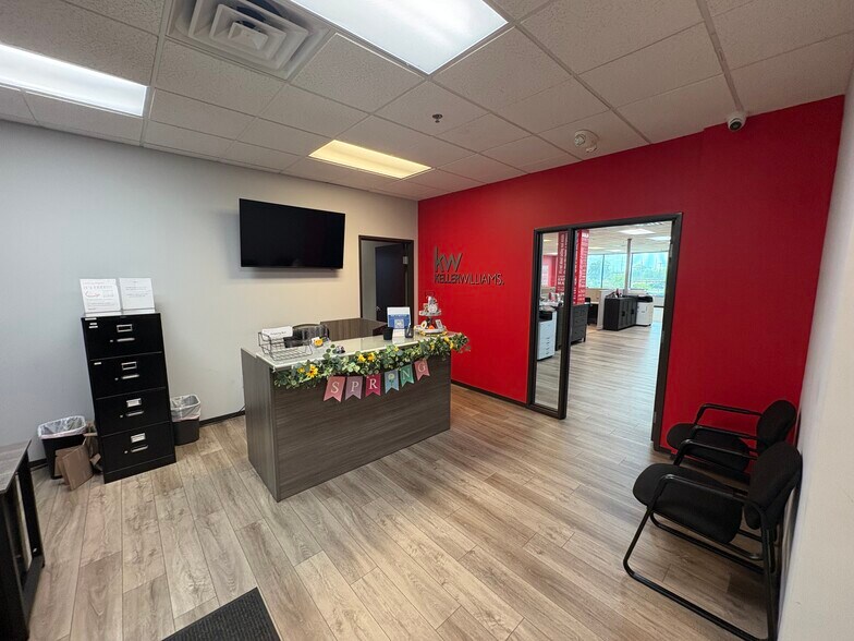 More Photos Of 38219 Mound Rd, Sterling Heights Office For Lease