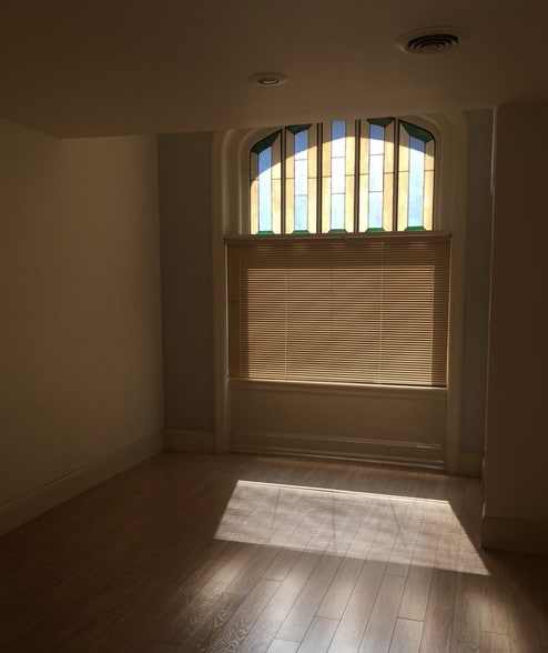 More Photos Of 130 E Kiowa St, Colorado Springs Apartments For Lease