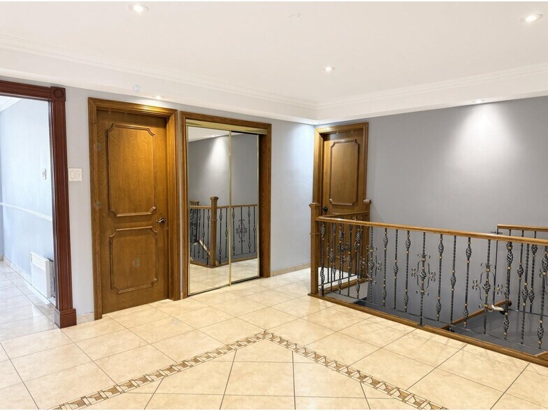 More Photos Of 8850-8856 Ravel Rue, Saint-leonard Apartments For Sale