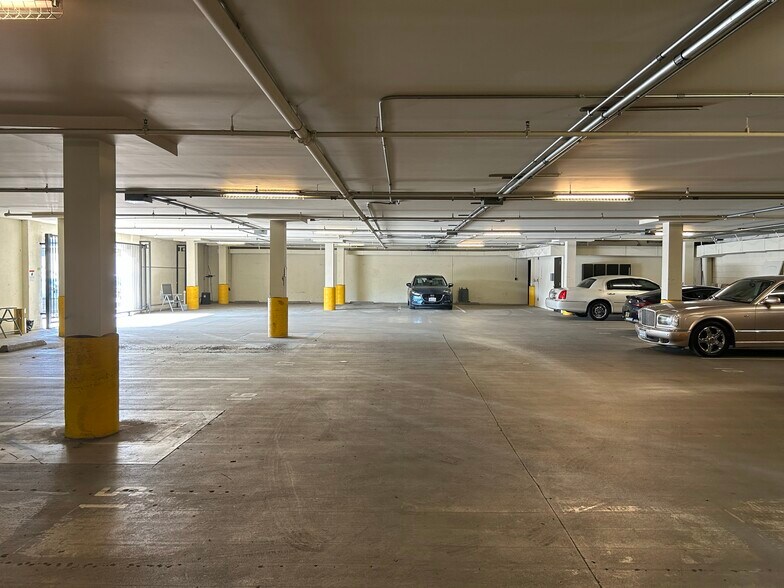 More Photos Of 417 E Huntington Dr, Monrovia Research And Development For Lease