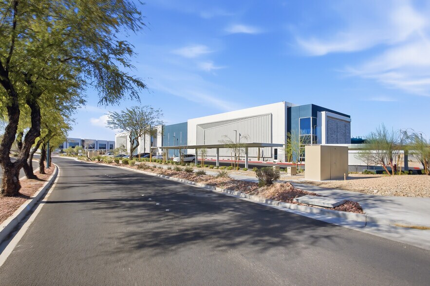 More Photos Of 1311 Seven Hills Dr, Henderson Medical For Sale