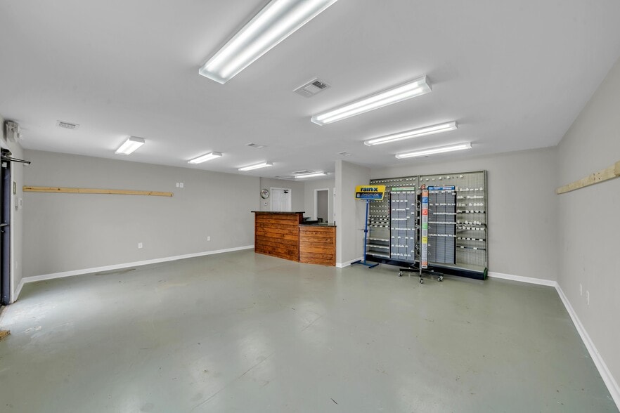 More Photos Of 494 GA Highway 247 S, Bonaire Freestanding For Sale