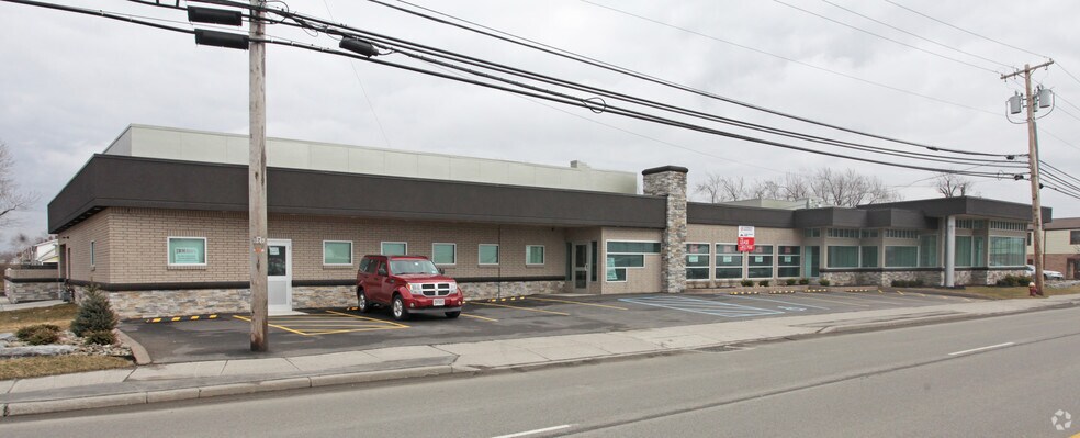 More Photos Of 1243 Military Rd, Tonawanda Warehouse For Lease