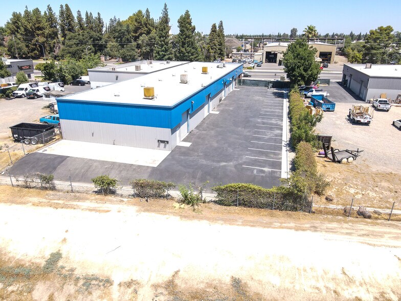 More Photos Of 3505 W Ashlan Ave, Fresno Warehouse For Lease