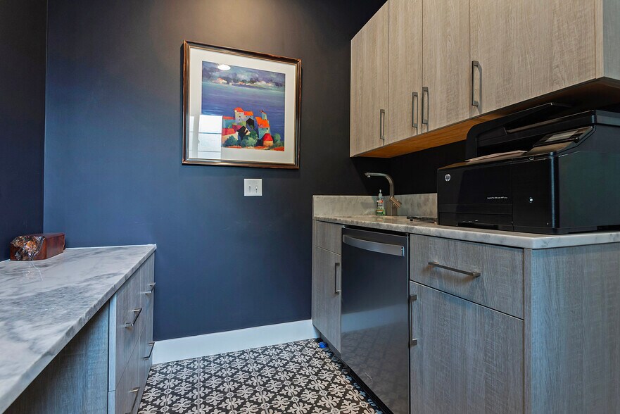 More Photos Of 6691-6715 S 1300 E, Salt Lake City Office For Sale