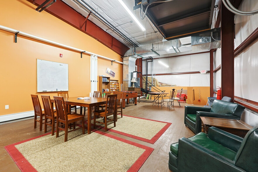 More Photos Of N17112 Hwy 141, Beecher Office Residential For Sale