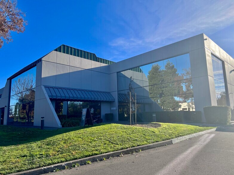 More Photos Of 1129 Industrial Ave, Petaluma Warehouse For Lease