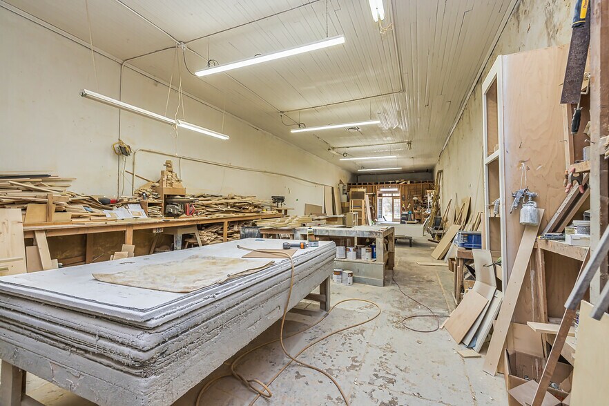 More Photos Of 11 Hunter st, Senoia Storefront For Sale