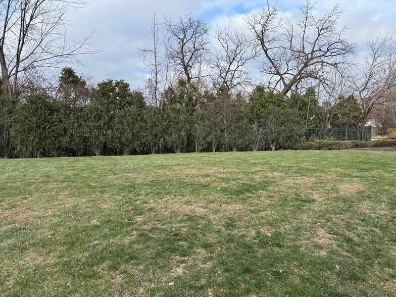 More Photos Of 9872 Milwaukee Ave, Glenview Land For Sale