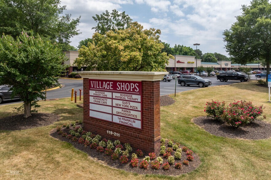 More Photos Of 101-211 Village Ave, Yorktown Unknown For Lease