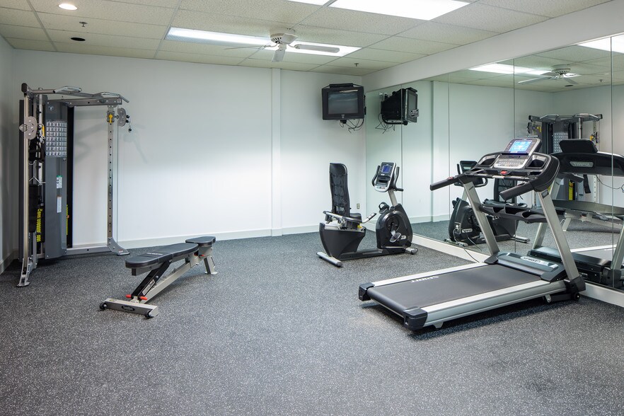 More Photos Of 1519 Johnson Ferry Rd, Marietta Office For Lease