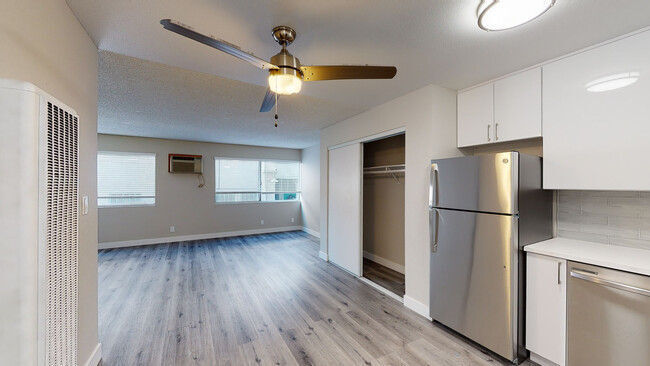 More Photos Of 8560 W Olympic Blvd, Los Angeles Apartments For Sale