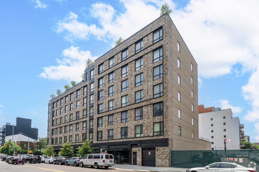 Primary Photo Of 782 New York Ave, Brooklyn Apartments For Lease
