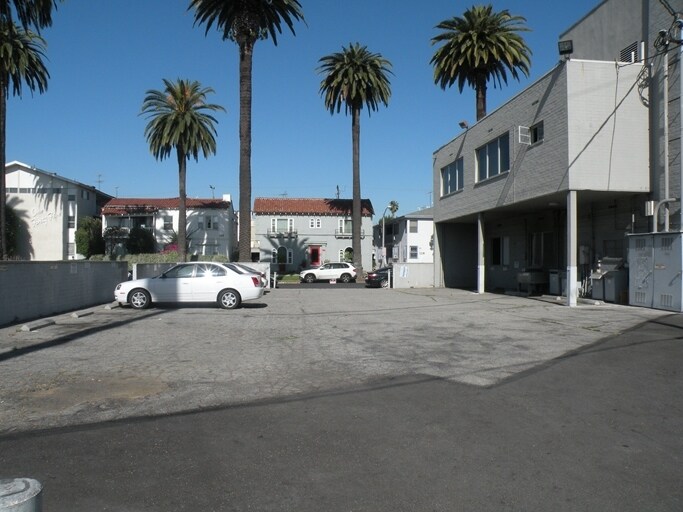 More Photos Of 151 N San Vicente Blvd, Beverly Hills Medical For Lease