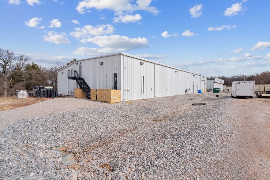 More Photos Of 12217 S Broadway, Edmond Warehouse For Sale
