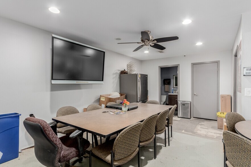 More Photos Of 2244 W Apache Trl, Apache Junction Contractor Storage Yard For Sale