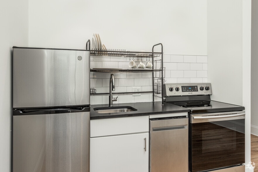 More Photos Of 1729 Grand Ave, Des Moines Apartments For Sale