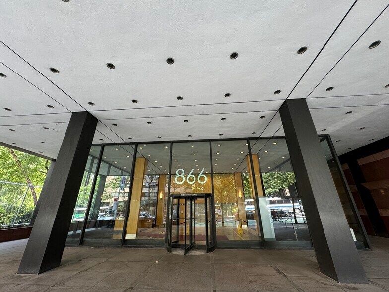 More Photos Of 866 Second Ave, New York Office For Lease