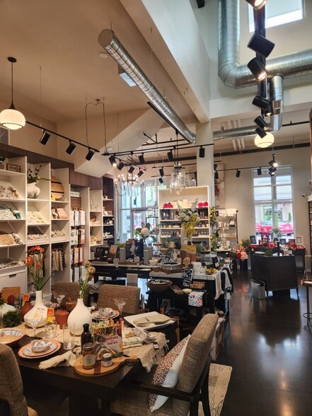 More Photos Of 4315B S Settler Dr, Ridgefield General Retail For Lease