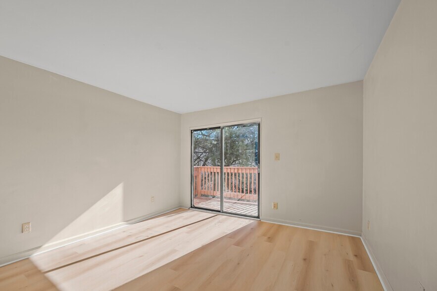 More Photos Of 81 Terry Ct, Collinsville Multifamily For Sale