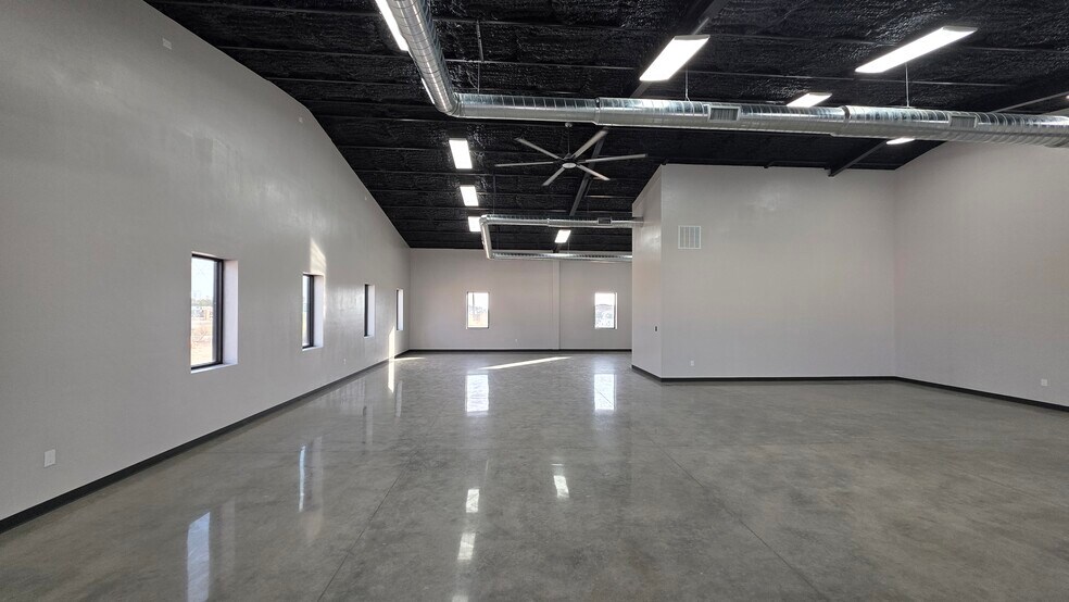 More Photos Of 3609 S County 1232 Rd, Midland Warehouse For Lease