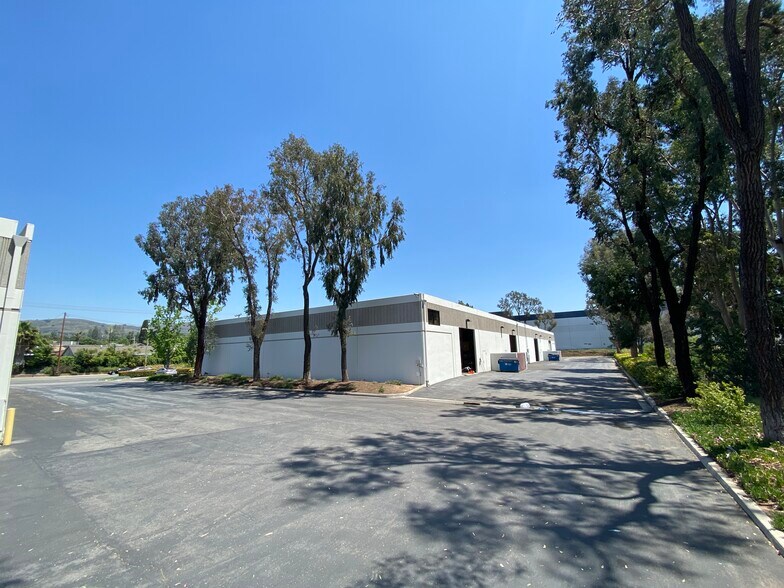 More Photos Of 950 W Central Ave, Brea Manufacturing For Sale