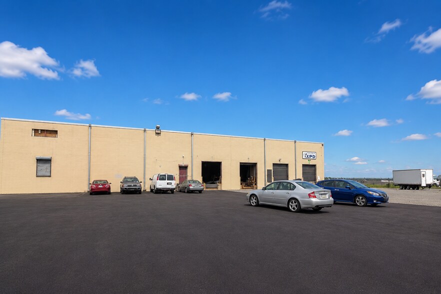 Primary Photo Of 5331 N 10th St, Philadelphia Warehouse For Lease