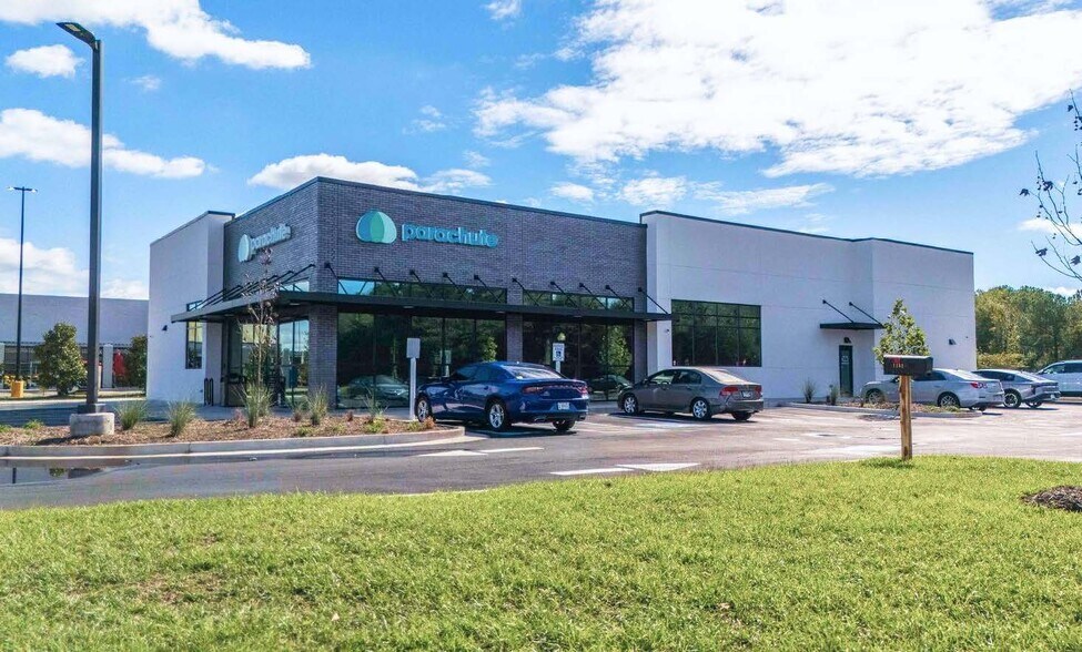 Primary Photo Of 1151 Driver Ave, Hartsville General Retail For Sale