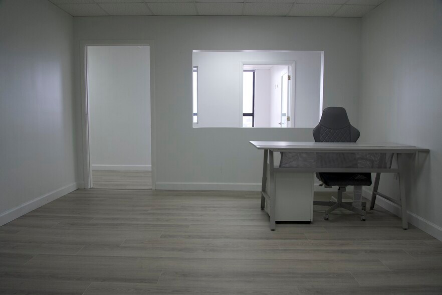 More Photos Of 1250 E Hallandale Beach Blvd, Hallandale Beach Office For Lease