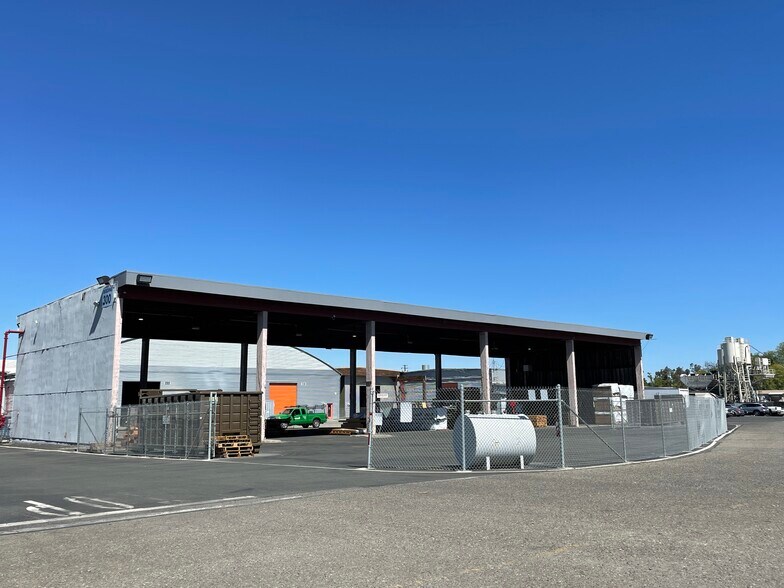 More Photos Of 5900 Pruitt Ave, Windsor Land For Lease