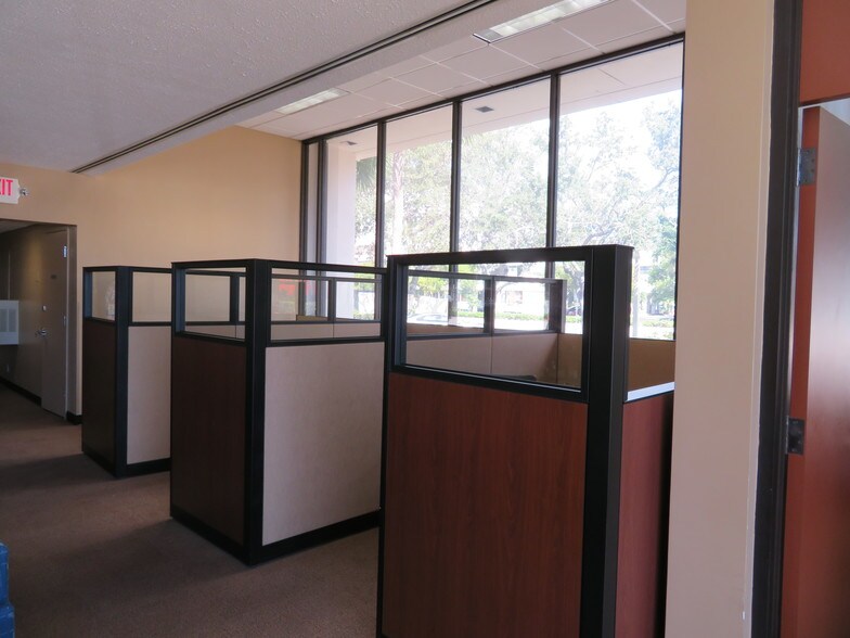 More Photos Of 300 E Dania Beach Blvd, Dania Bank For Lease
