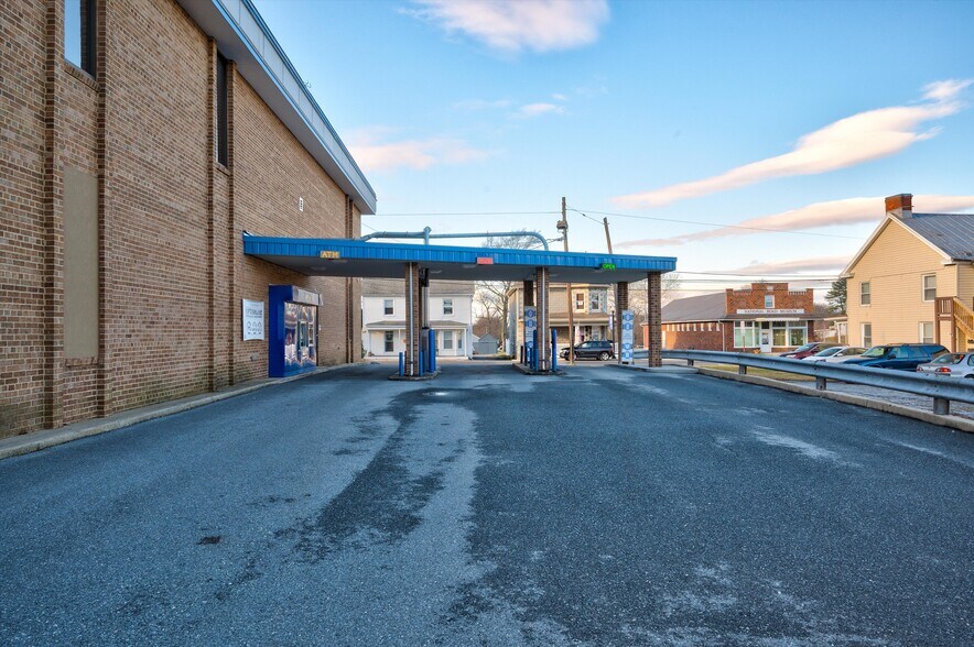 More Photos Of 207 N Main St, Boonsboro Office For Sale
