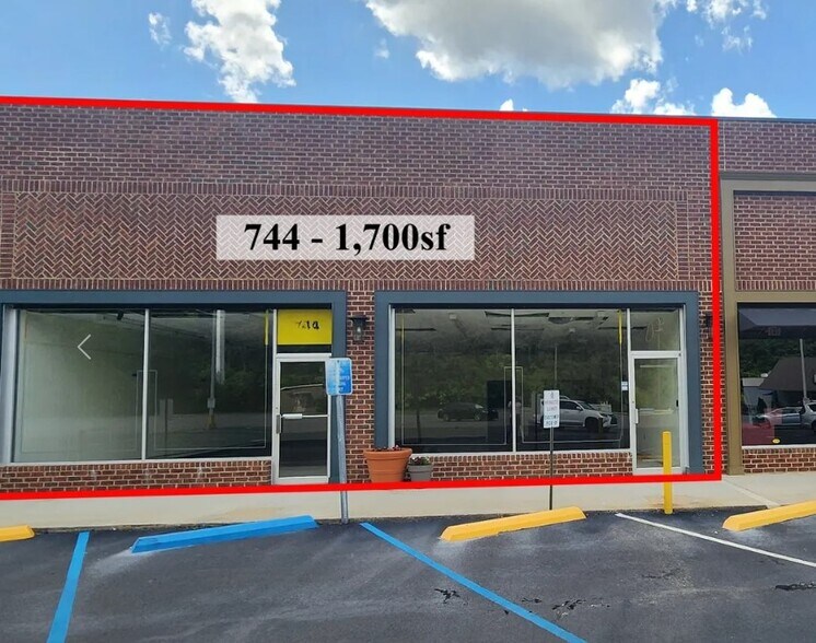 More Photos Of 770 Shades Mountain Plz, Hoover General Retail For Sale