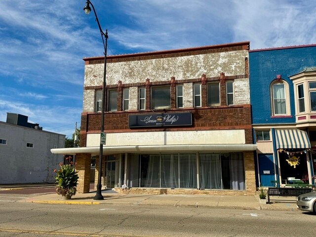More Photos Of 902 N Main St, Princeton General Retail For Sale