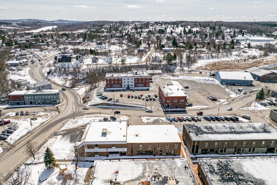 More Photos Of 14 Sweden St, Caribou Bank For Sale