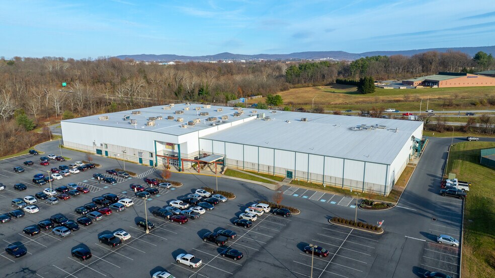 Primary Photo Of 3103 Papermill Rd, Reading Sports And Entertainment For Sale