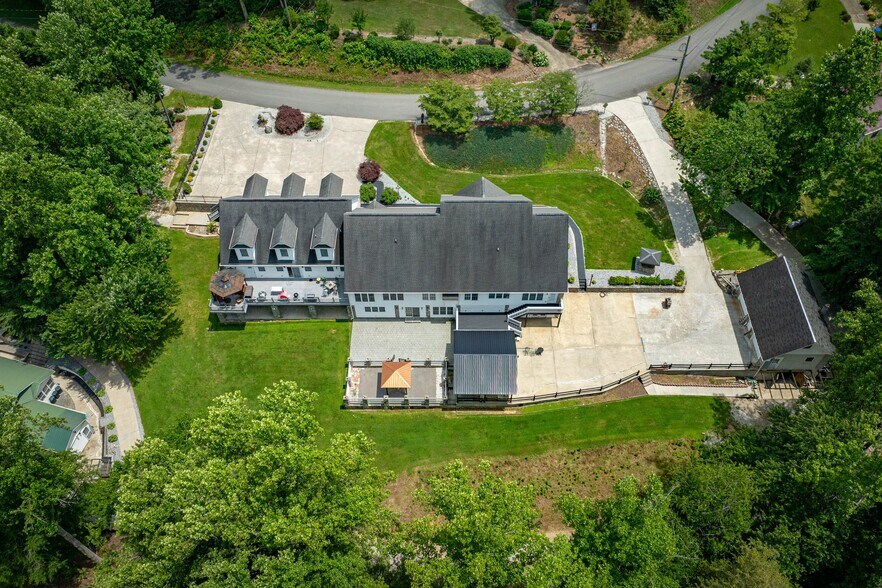 More Photos Of 200 Little Acres Dr, Marion Specialty For Sale