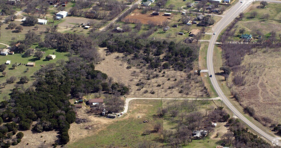 More Photos Of 3415 Tin Top Hwy, Granbury Unknown For Lease