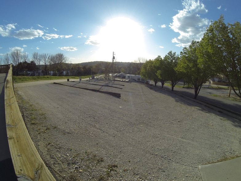 More Photos Of 3330 Harvey Ln, Branson Trailer Camper Park For Sale